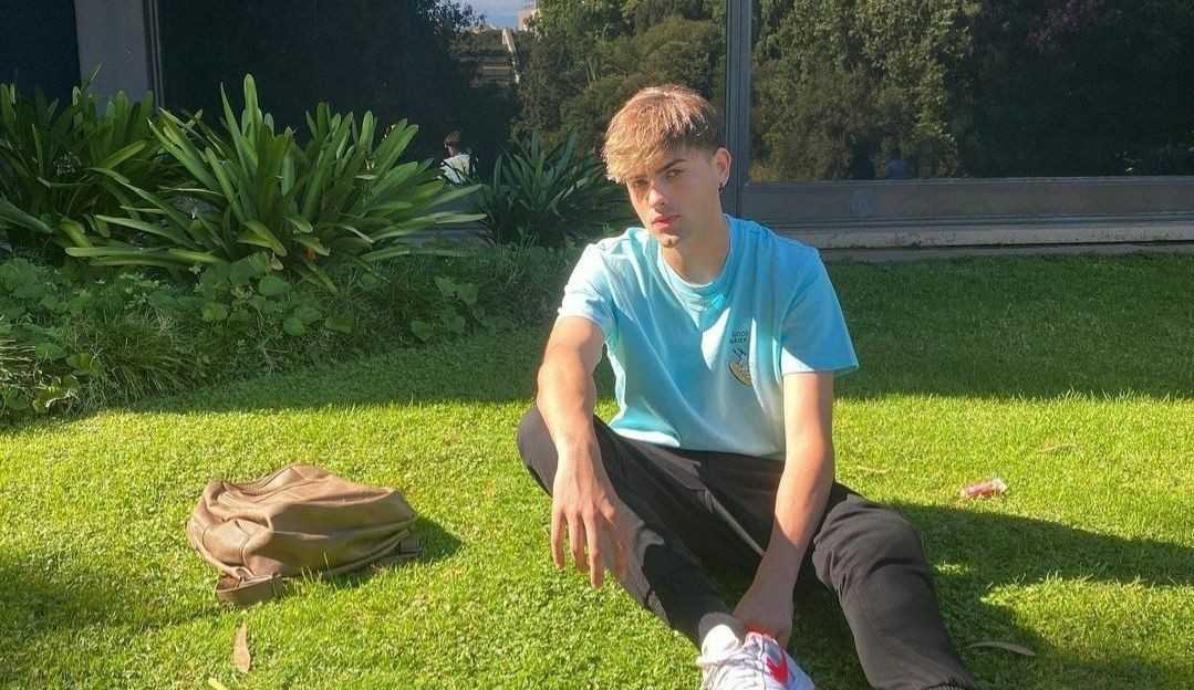Mario Jr, o galã do TikTok, lança livro sobre sua vida