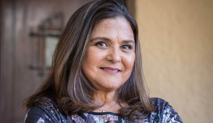Sem vacina, atriz Elizangela está em estado grave com sequelas da covid-19