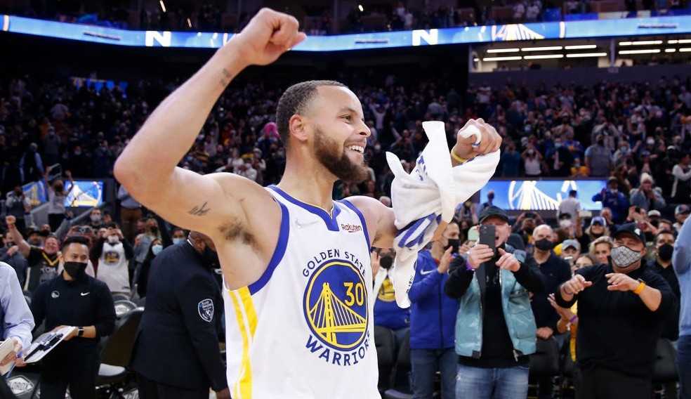 Curry lidera triunfo Golden State sobre o Utah Jazz, mesmo sem o Klay Thompson