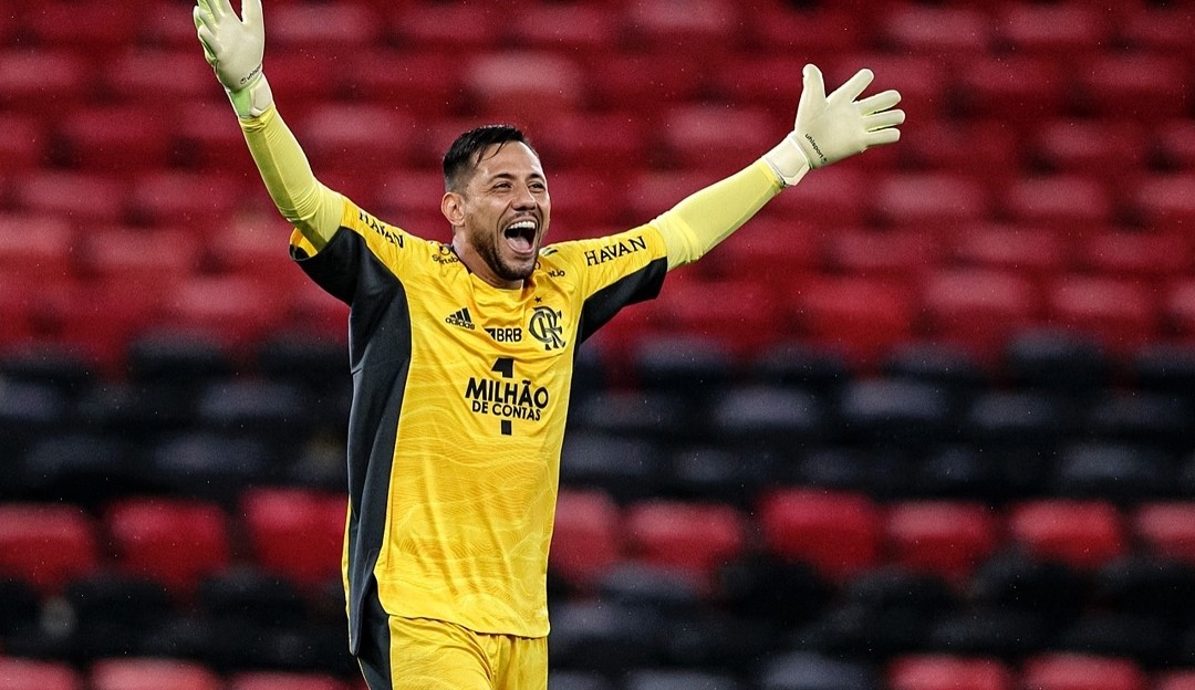 Diego Alves pode voltar ao time titular do Flamengo nesta quinta-feira