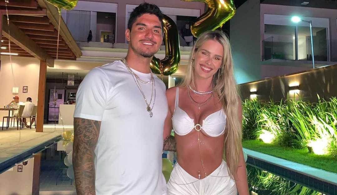 Gabriel Medina compartilha post de sua ex-mulher desejando sucesso a ela