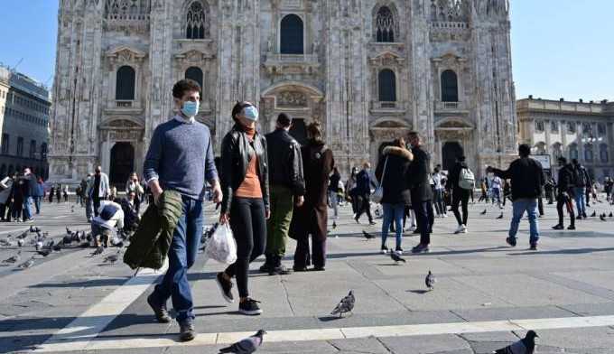 Governo italiano suspende a obrigatoriedade do uso de máscara