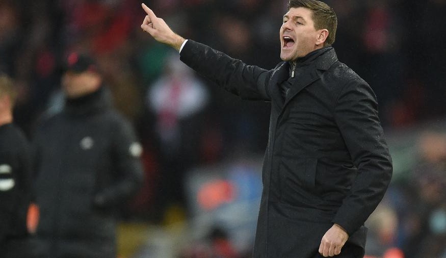 Gerrard rasga elogios a Coutinho após grande atuação do brasileiro pelo Aston Villa