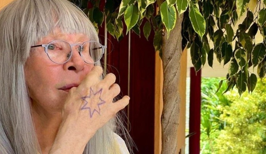 Rita Lee aparece em imagem bem rara e recebe apoio dos famosos