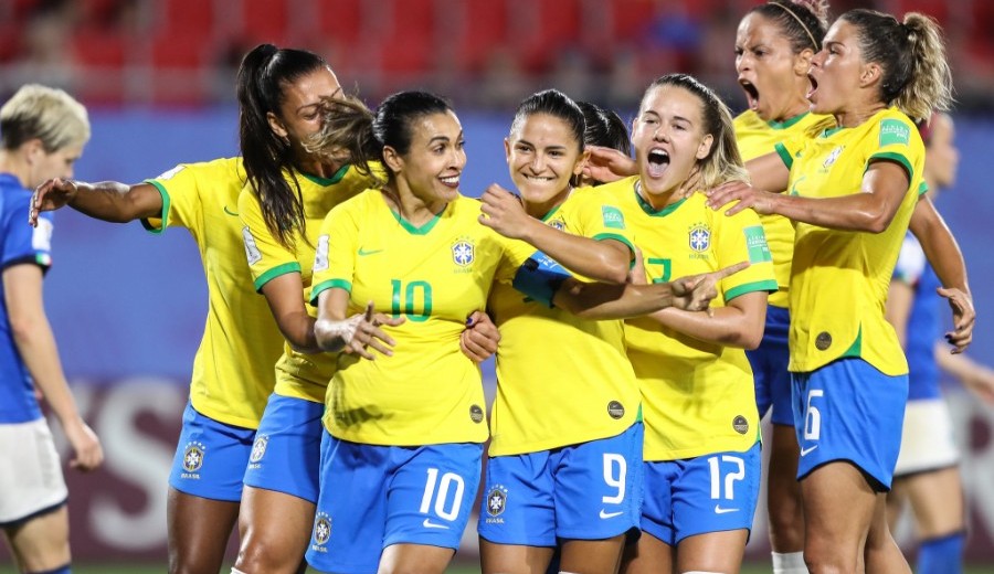 As mulheres que colecionam conquistas históricas no futebol