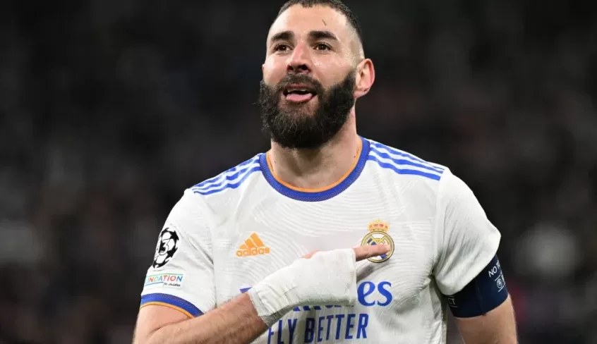 Benzema anota 3 gols em 17 minutos e estraga noite de PSG