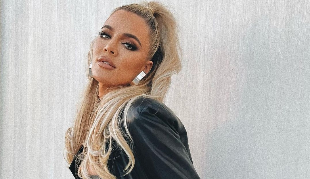 Khloé Kardashian exibe despensa gigante e surpreende web