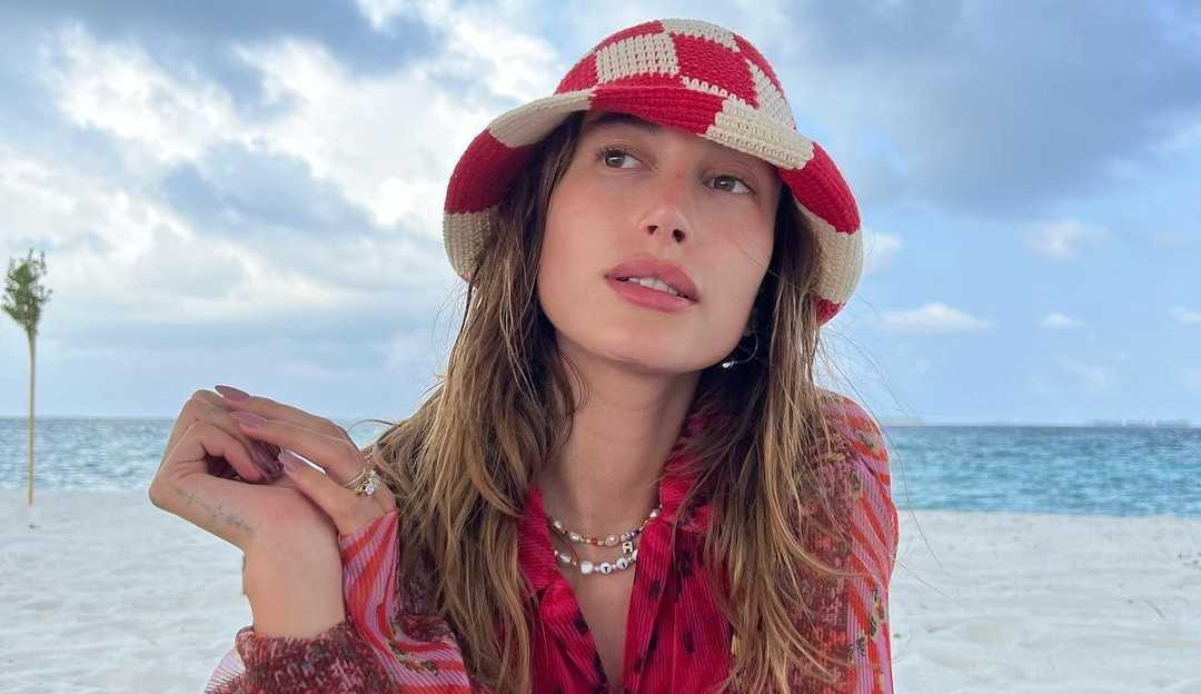 Hailey Bieber explica o motivo da hospitalização