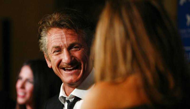 Após voltar de filmagens na Ucrânia, Sean Penn é diagnosticado com covid-19