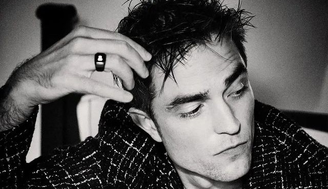 Robert Pattinson explica o motivo de achar que era excluído do grupo de seus amigos