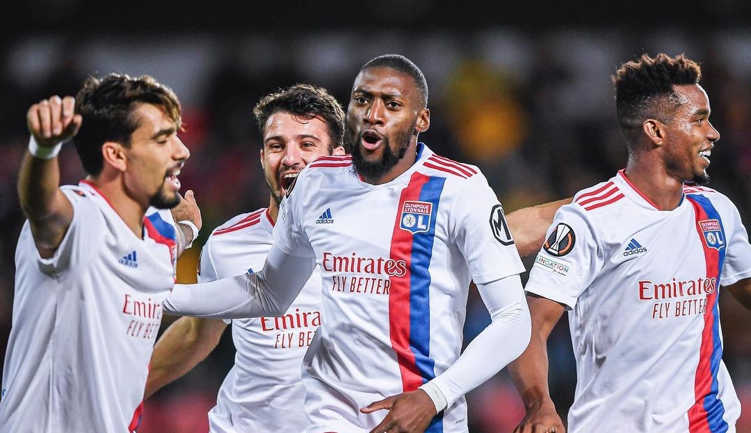 Pepê marca golaço para o Porto, mas Lyon segura empate e se classifica para a próxima fase da Liga Europa