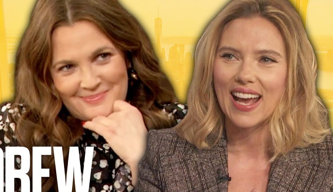 Scarlett Johansson revela em Talk Show segredo que não quer que seus filhos descubram