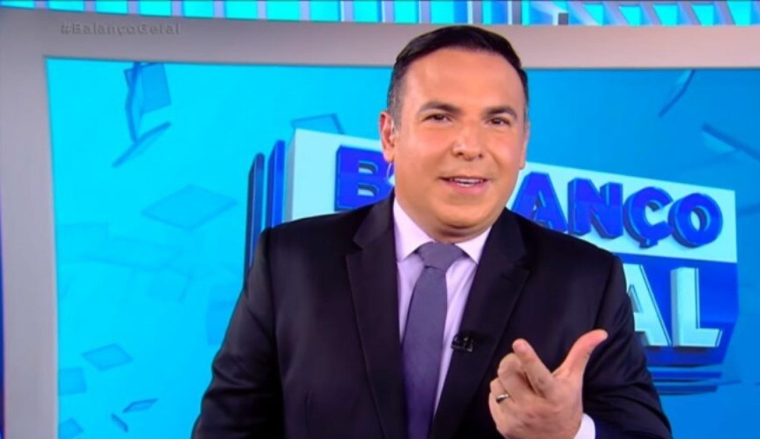 Reinaldo Gottino passa mal e é levado ao hospital