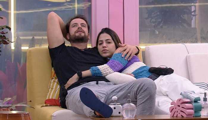 BBB22: Gustavo afirma querer continuar relacionamento com Laís fora da casa