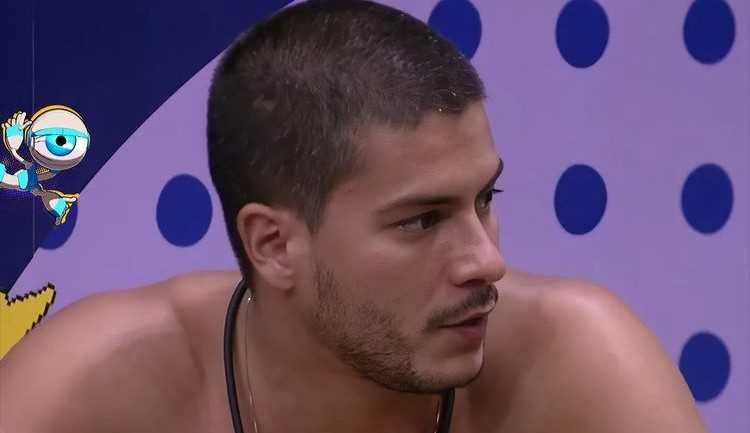 BBB22: Arthur Aguiar e Scooby se desentendem ao falarem sobre votos