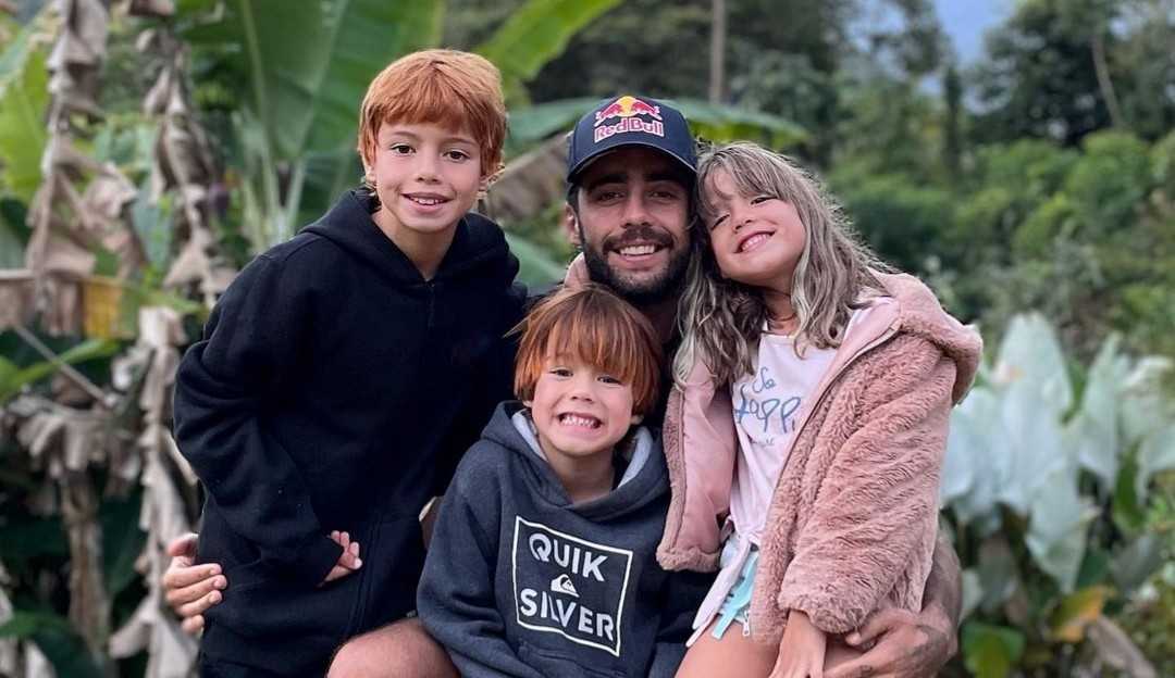 BBB22: Pedro Scooby conversa com os brothers sobre os seus filhos