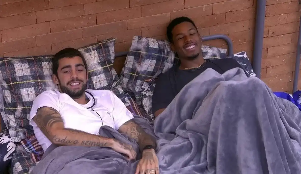 BBB22: Paulo André é o novo líder e Scooby brinca: “/Na foto dos entes queridos já vai ter eu”/