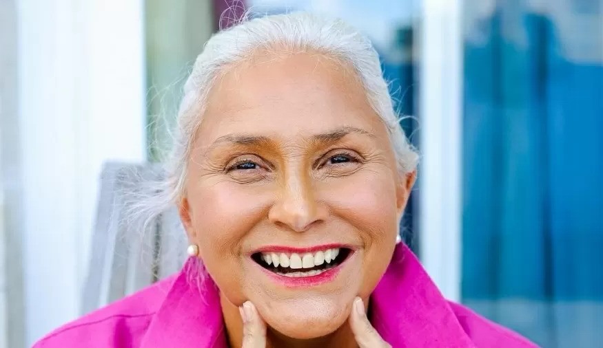 Fafá de Belém se orgulha da vida ao chegar aos 65 anos