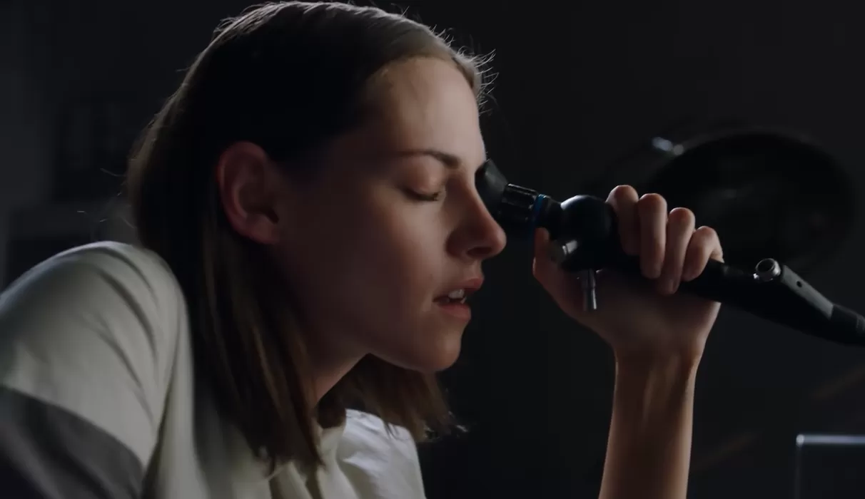 Kristen Stewart estrela trailer bizarro e sinistro de “Crimes Of The Future”