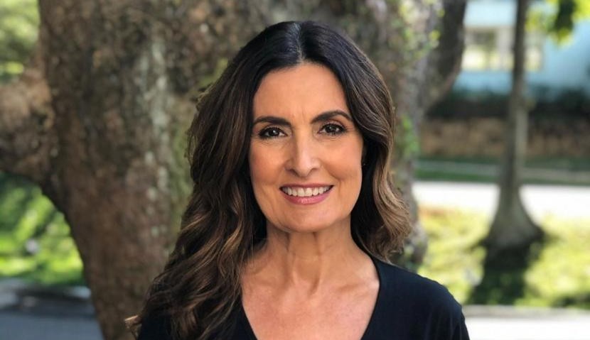Fátima Bernardes se emociona com sua volta ao programa ‘Encontro”/