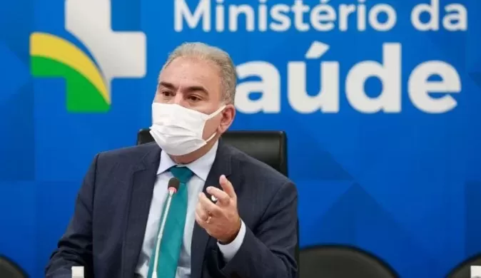 Queiroga diz que um “ato normativo” será editado esta semana para decletar o fim da emegência em saúde em razão da covid-19