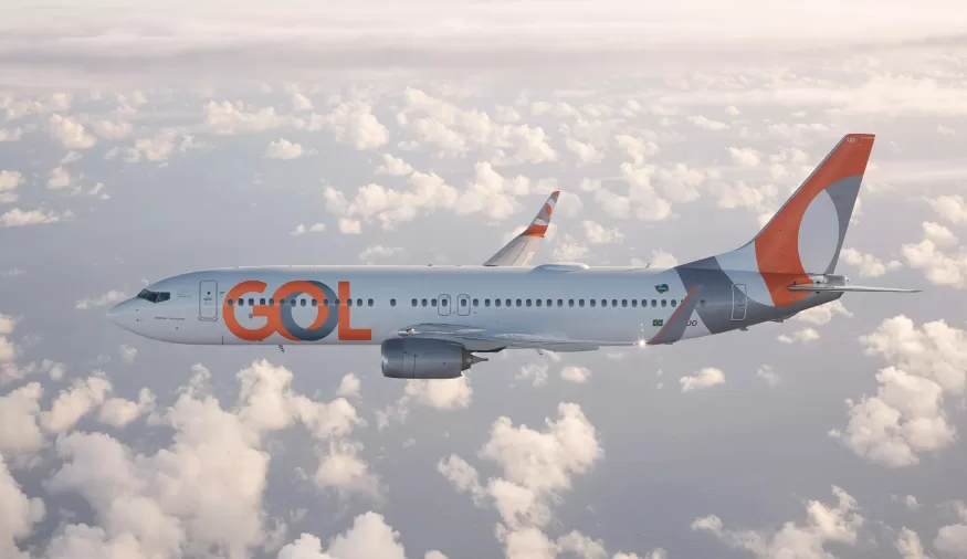 Avião da GOL arremete voo devido a chegada de temporal