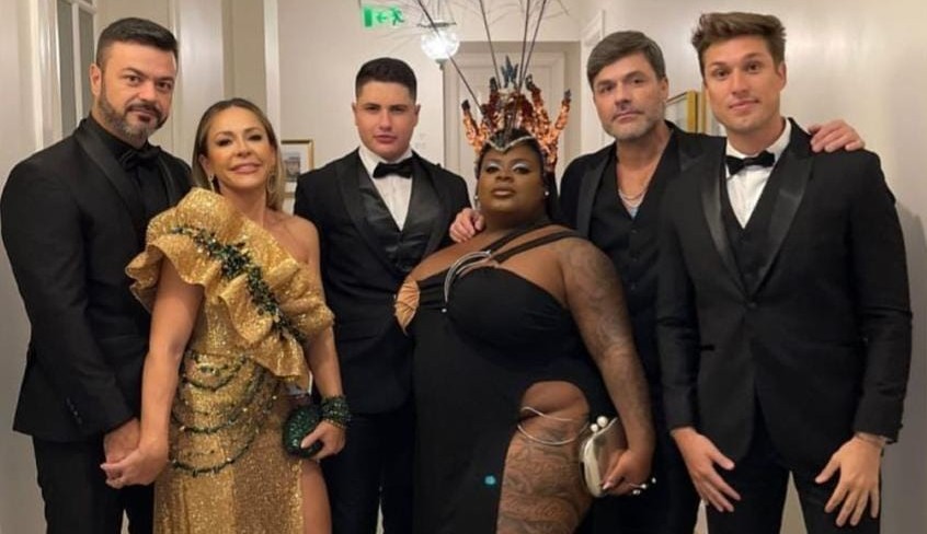 Baile da Vogue: Jojo Todynho exibe look feito por Thiago Sartre