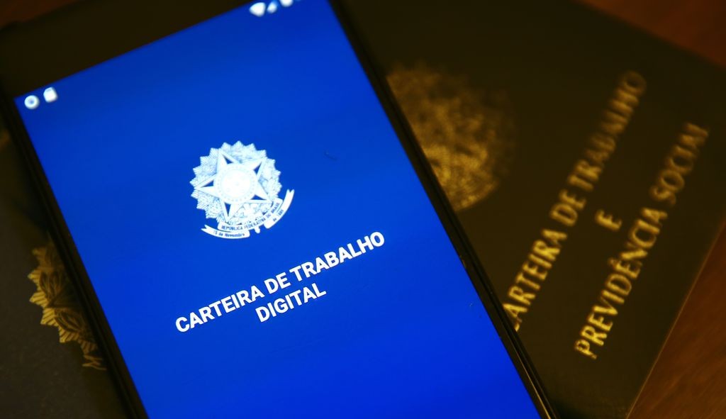 Pessoas nascidas em fevereiro já podem sacar o FGTS