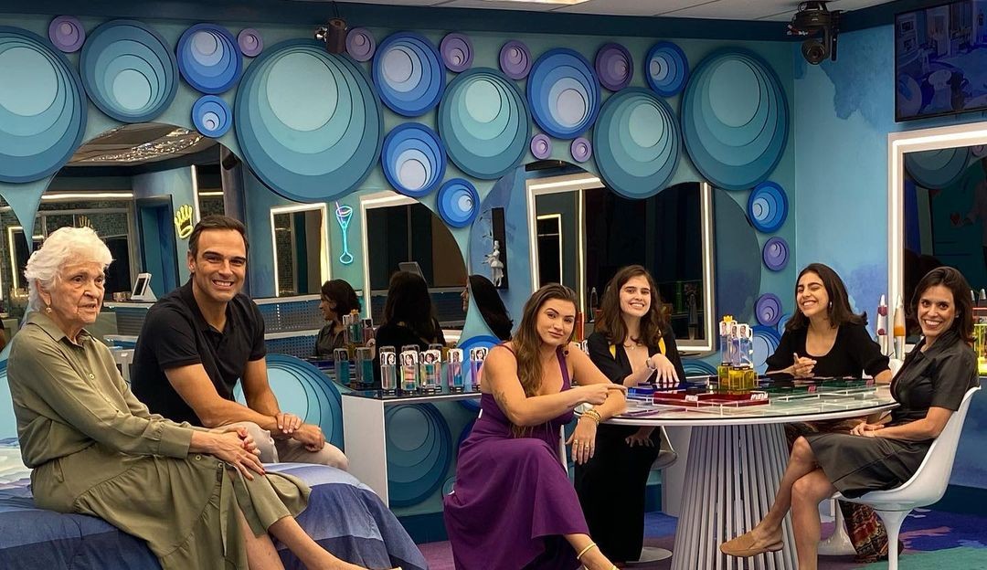 BBB22: Após fim do BBB, Tadeu Schmidt leva sua família para conhecer a casa do reality