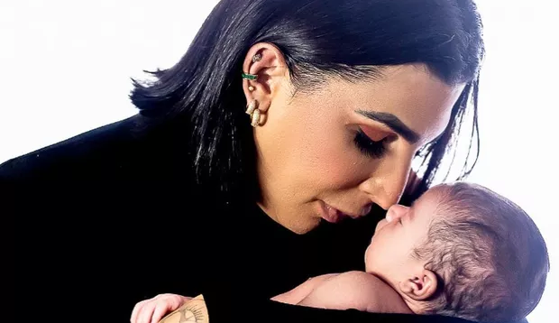 Pepita comemora o primeiro dia das mães com o filho Lucca