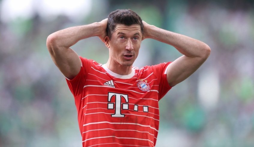 Bayern afirma que quer segurar Lewandowski até o final do contrato
