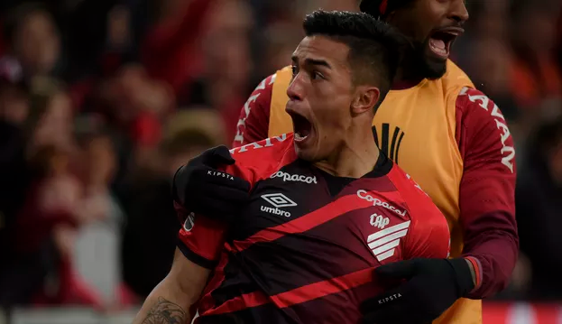 Athletico-PR vence o Libertad e assume vice-liderança do grupo na Libertadores