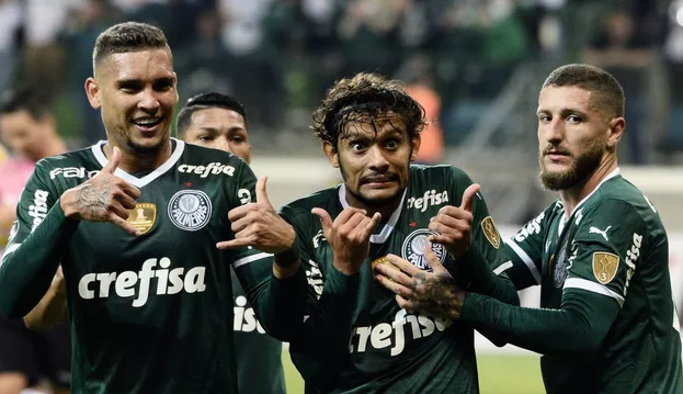 Com hat-trick de Gustavo Scarpa, Palmeiras garante melhor campanha da fase de grupos da Libertadores