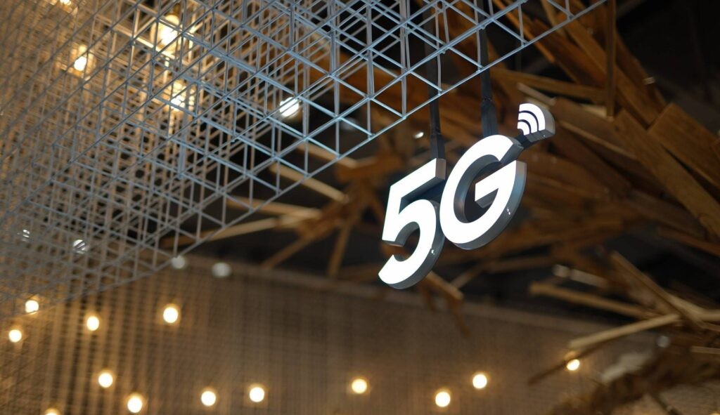 Anatel aprova prazo de mais 60 dias para ativação do 5G nas capitais