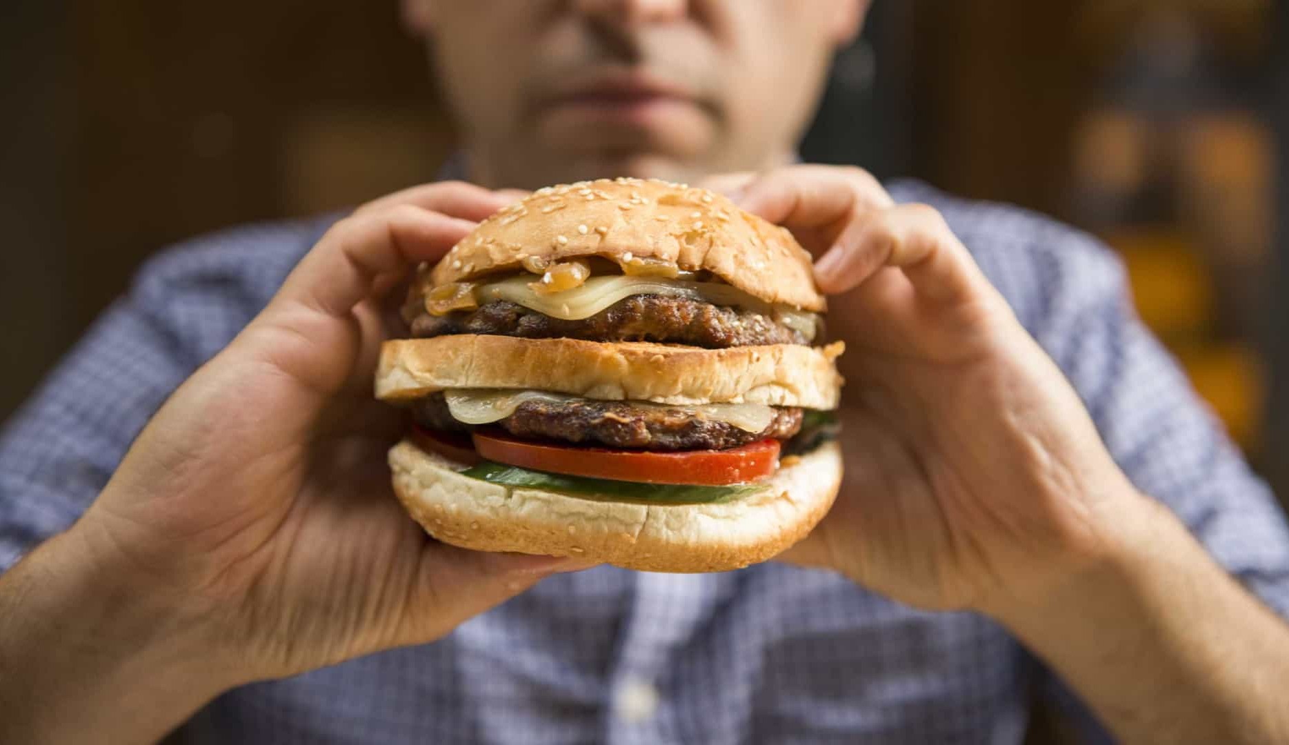 Dieta rica em açúcar e gordura podem prejudicar a saúde mental