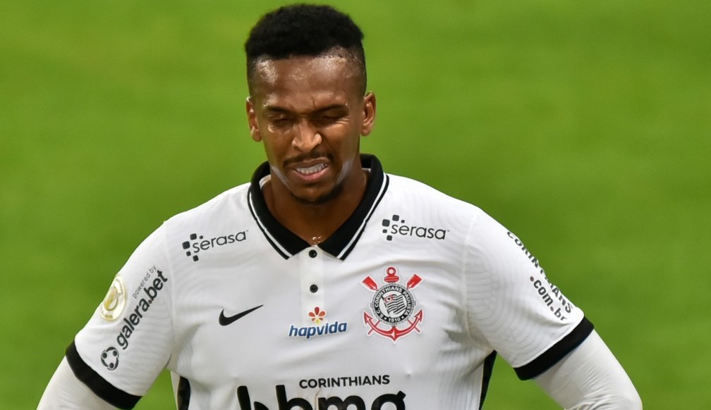 Jô lamenta o ocorrido e comenta sua saída do Corinthians: “Muita dor no coração”
