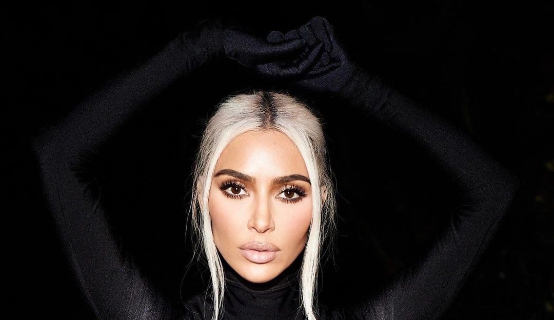 Kim Kardashian faz passeio romântico com atual namorado