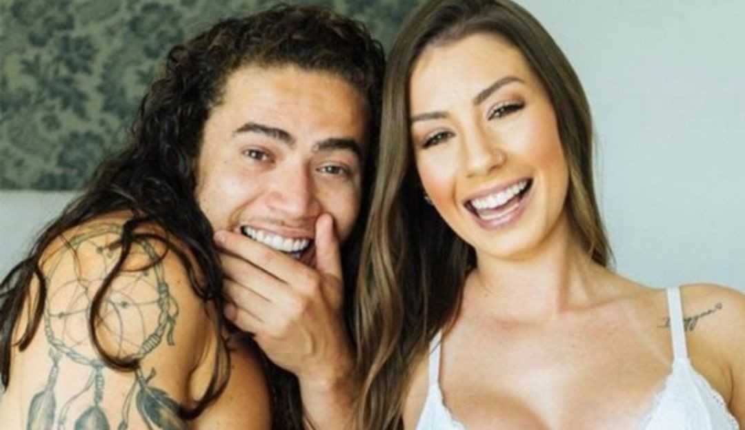 Após anúncio de gravidez, Maria Lina é chamada de golpista e rebate: “/”/Não sejam esse tipo de pessoa”/”/