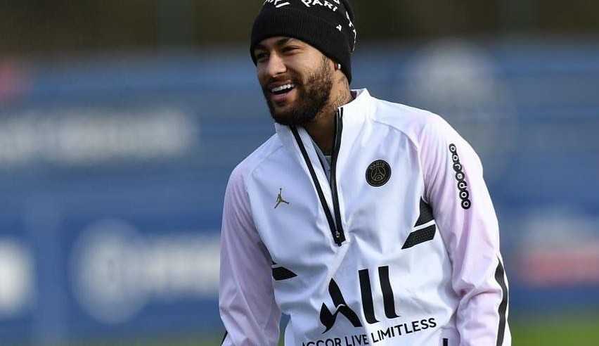 Neymar nega festa em Paris para comemorar seus 29 anos
