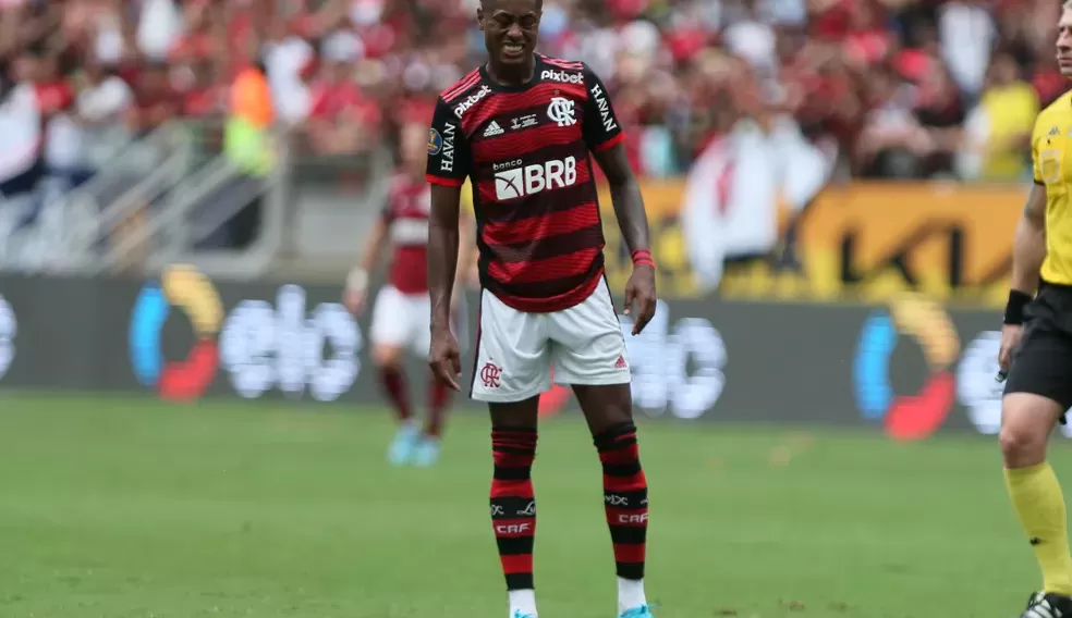 Bruno Henrique recebe carta de apoio do Real Madrid