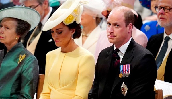 Especialista em leitura labial revela o que Kate disse a William após reencontro com Harry e Meghan