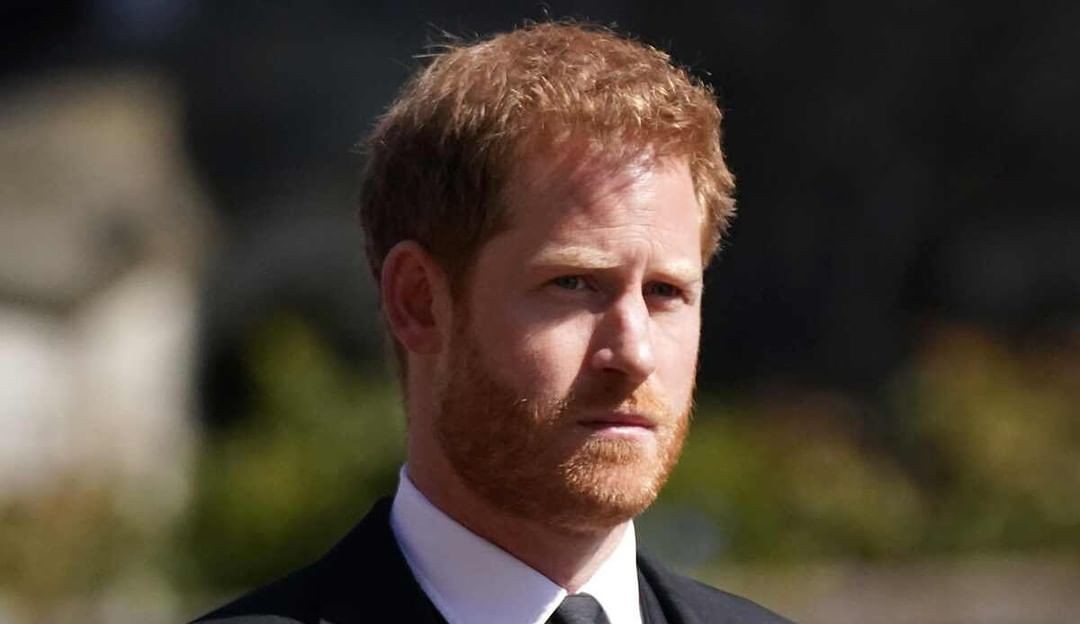 Fonte revela relação entre rainha Elizabeth e Príncipe Harry