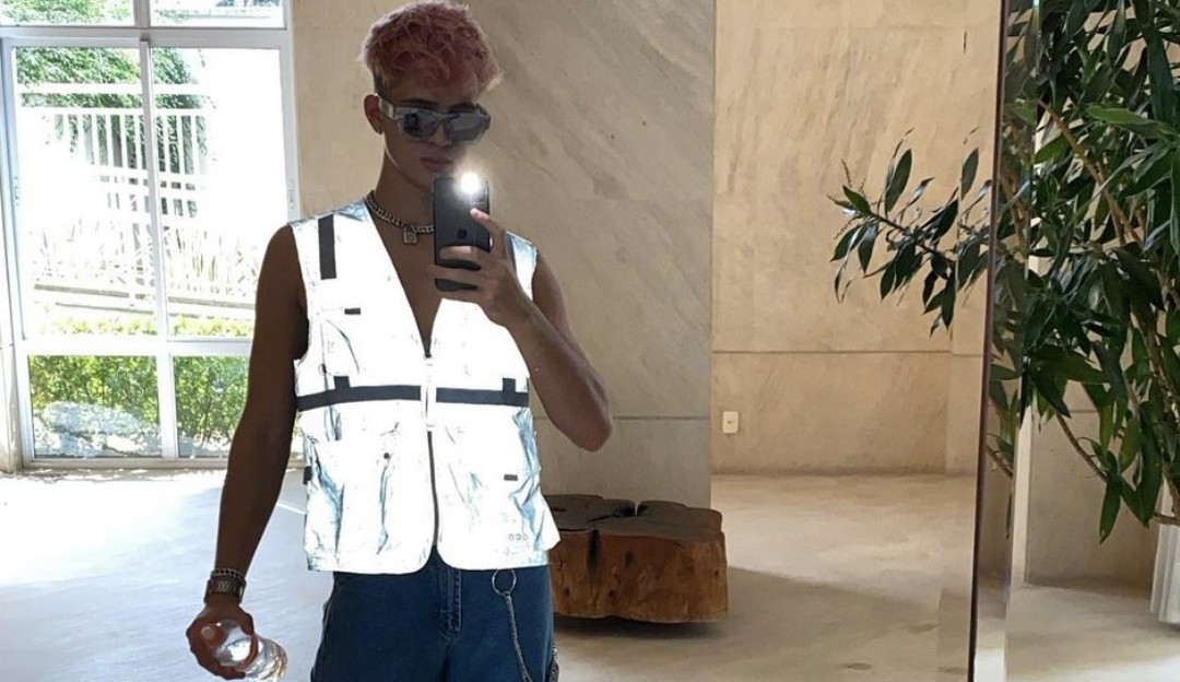 A ousadia nos looks de João Guilherme