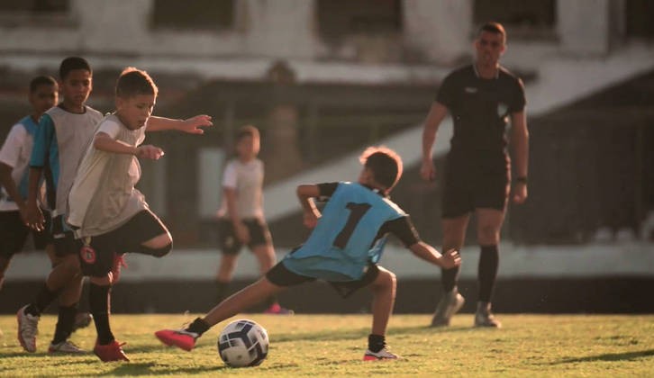 Record TV Rio anuncia reality “Projeto sonho de bola”