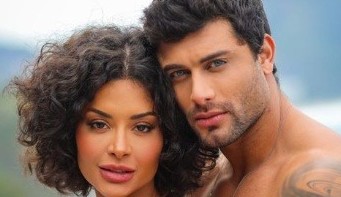 DJ Jesus Luz e seu momento romântico com Aline Riscado