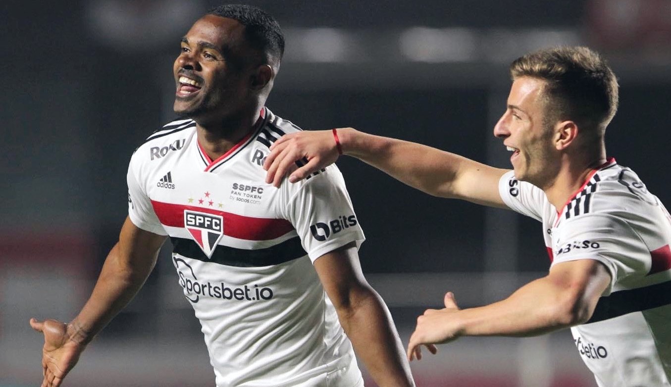 São Paulo vence o Ceará com gol de Nikão e sai na vantagem nas quartas da Sul-Americana