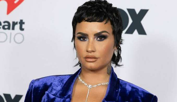 Demi Lovato está namorando, diz revista People