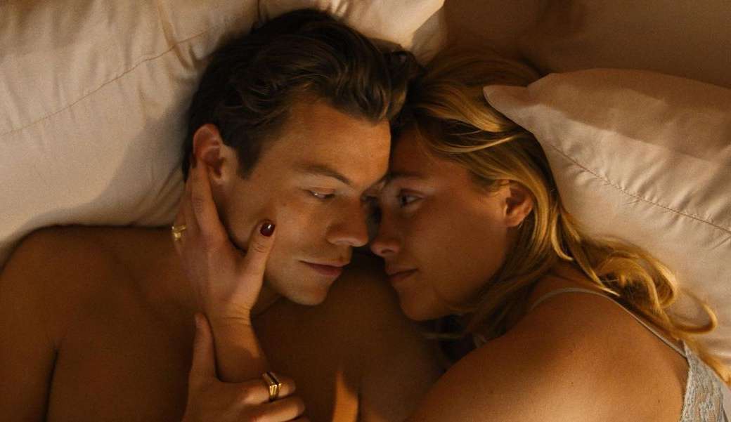 Florence Pugh comenta sobre cenas de sexo com Harry Styles em novo filme