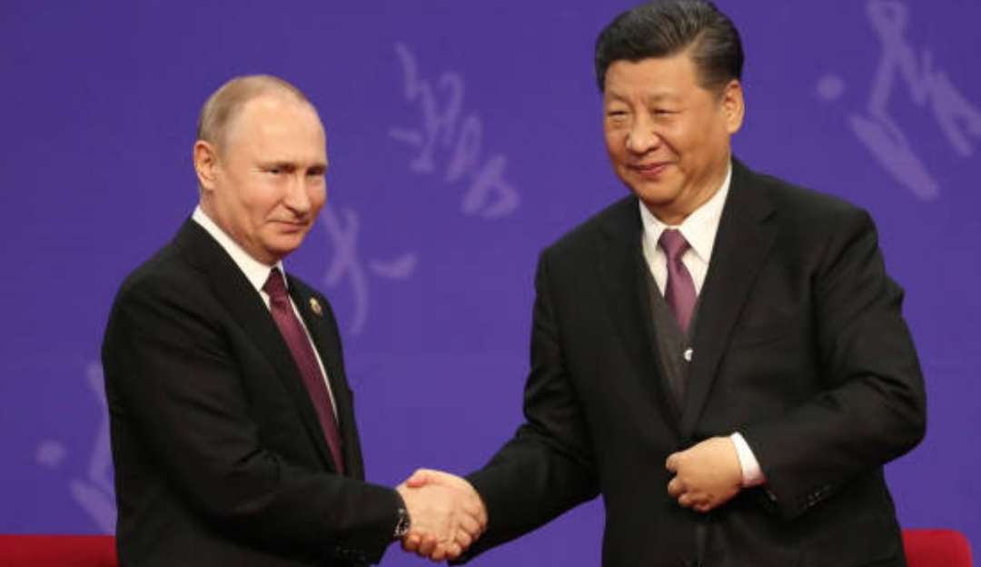 China anuncia envio de tropas à Rússia para exercícios militares