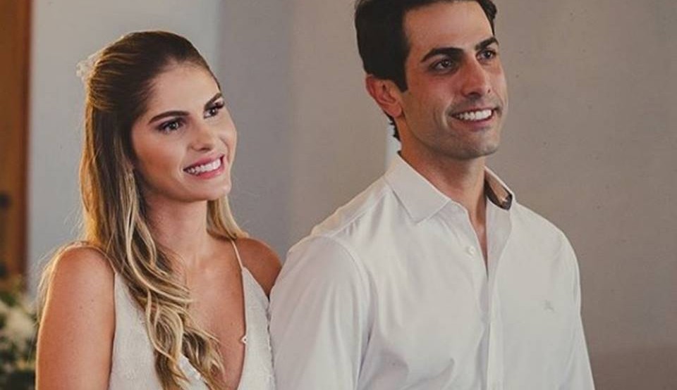 Bárbara Evans e Gustavo Theodoro estão com casamento religioso marcado